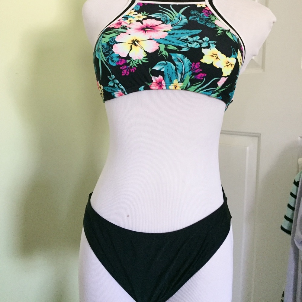 black bikini bottom with rouched back